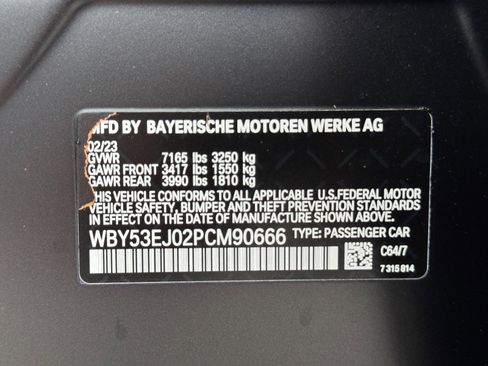 Used 2023 BMW i7 xDrive60 image 52