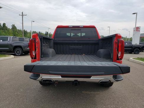 Used 2021 GMC Sierra 1500 SLT w/ SLT Premium Plus Package AWD/4WD image 5