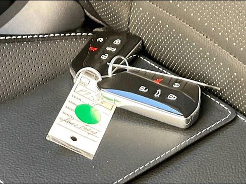 Certified 2025 Volkswagen Atlas SEL image 11