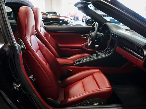 Used 2019 Porsche 911 Targa 4S image 45