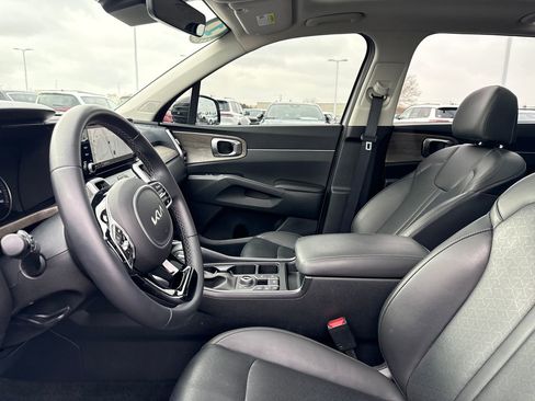 Used 2023 Kia Sorento X-Line EX image 13