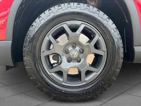 New 2025 Honda Pilot TrailSport image 11