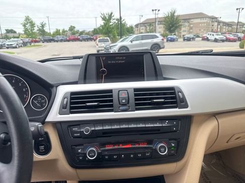 Used 2013 BMW 328i Sedan RWD image 14