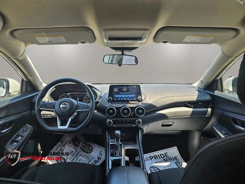 Used 2024 Nissan Sentra SV FWD image 15