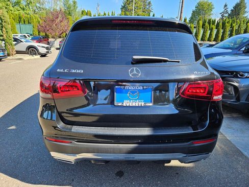 Used 2020 Mercedes-Benz GLC 300 4MATIC image 4