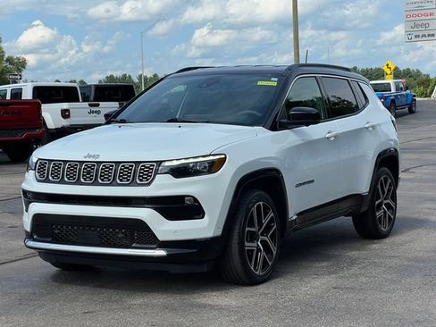 Used 2025 Jeep Compass Limited w/ Elite Group AWD/4WD image 47