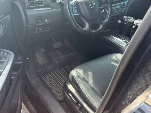 Used 2021 Honda Pilot Special Edition image 11