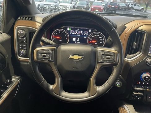 Used 2022 Chevrolet Silverado 1500 High Country image 14