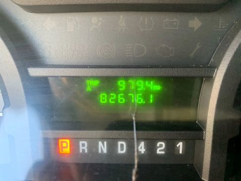 Used 2017 Ford E-350 and Econoline 350 Super Duty image 12