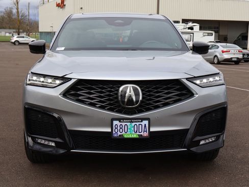 Used 2025 Acura MDX A-Spec image 11