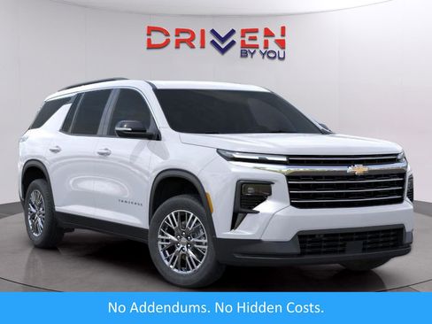 New 2026 Chevrolet Traverse LT image 1