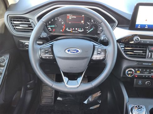 Used 2021 Ford Escape SEL image 25