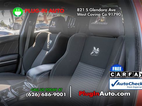 Used 2020 Dodge Charger Scat Pack w/ Navigation & Travel Group image 19