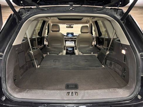 Used 2020 Lincoln Aviator Reserve w/ Equipment Group 201A AWD/4WD image 25
