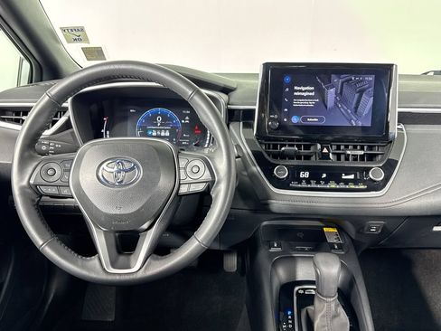 Used 2024 Toyota Corolla XSE FWD image 13