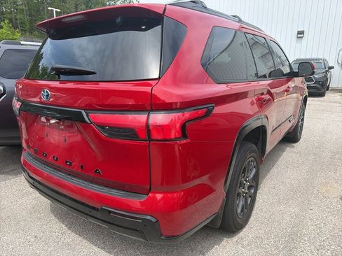 Used 2023 Toyota Sequoia Platinum AWD/4WD image 3