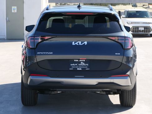 New 2026 Kia Sportage EX image 32