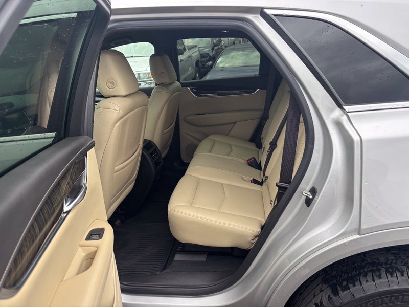 Used 2019 Cadillac XT5 AWD image 10