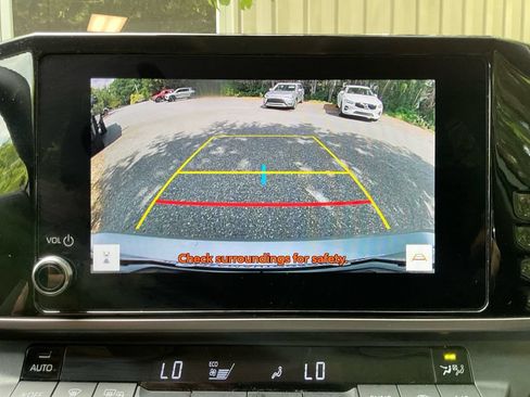 Used 2025 Toyota Camry LE FWD image 21