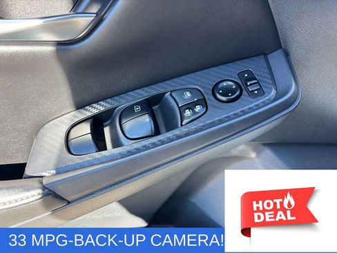 Used 2020 Nissan Sentra SV image 13