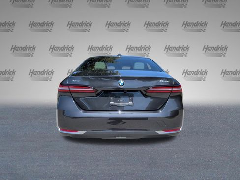 Used 2026 BMW 530i xDrive w/ Premium Package AWD/4WD image 8