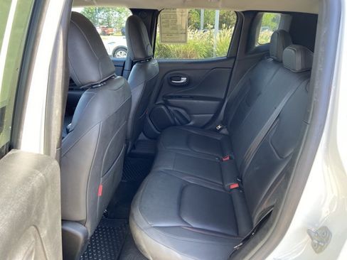 Used 2023 Jeep Renegade Trailhawk w/ Trailhawk Elite Group AWD/4WD image 47