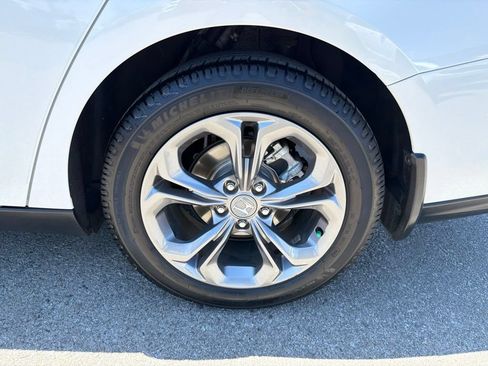 Used 2024 Honda Accord EX image 14