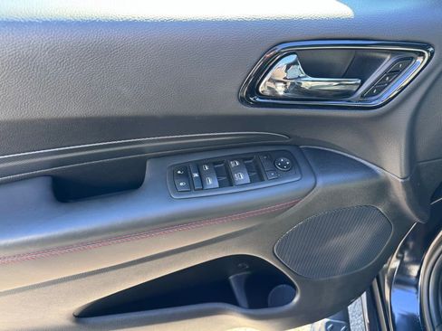 Used 2024 Dodge Durango GT image 10