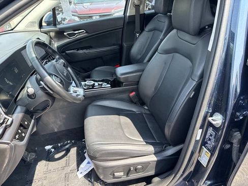Used 2023 Kia Sportage EX AWD/4WD image 14