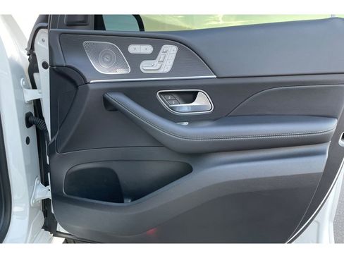 Used 2024 Mercedes-Benz GLS 450 4MATIC w/ AMG Line Exterior image 21