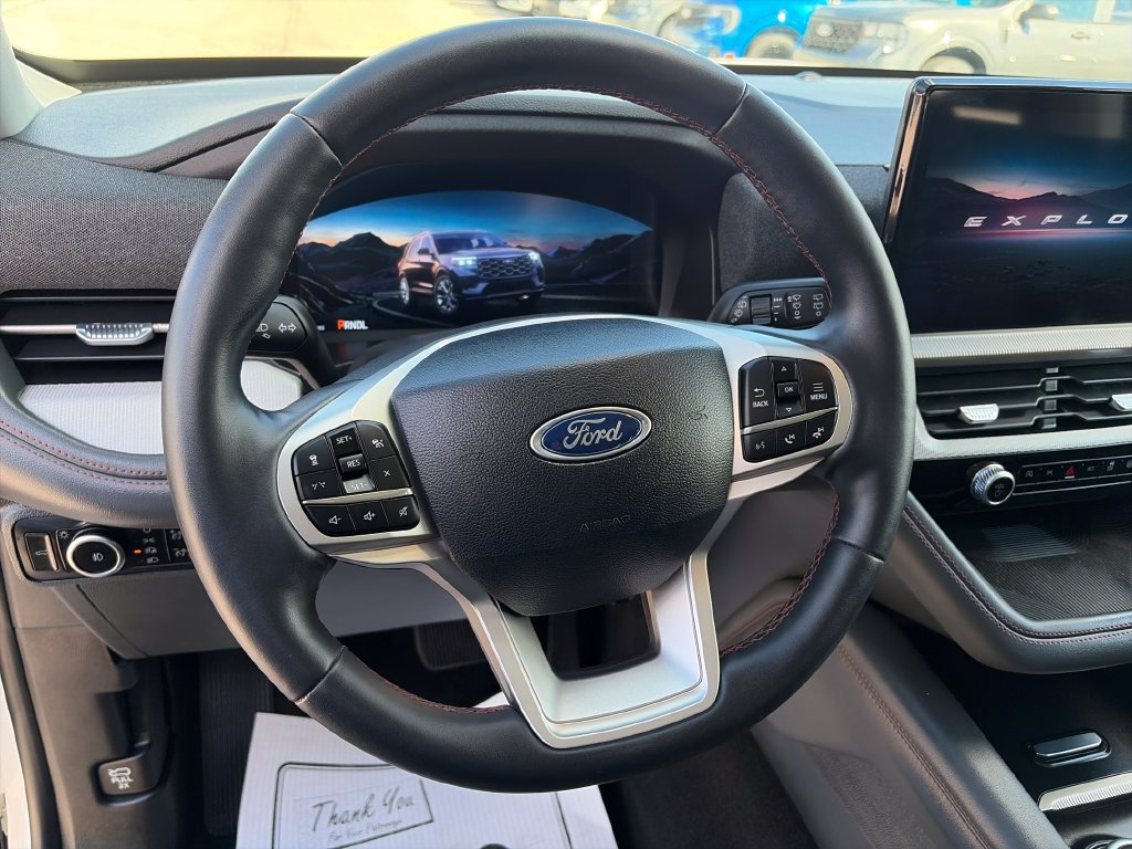 Used 2025 Ford Explorer Active w/ Active Comfort Package AWD/4WD image 19