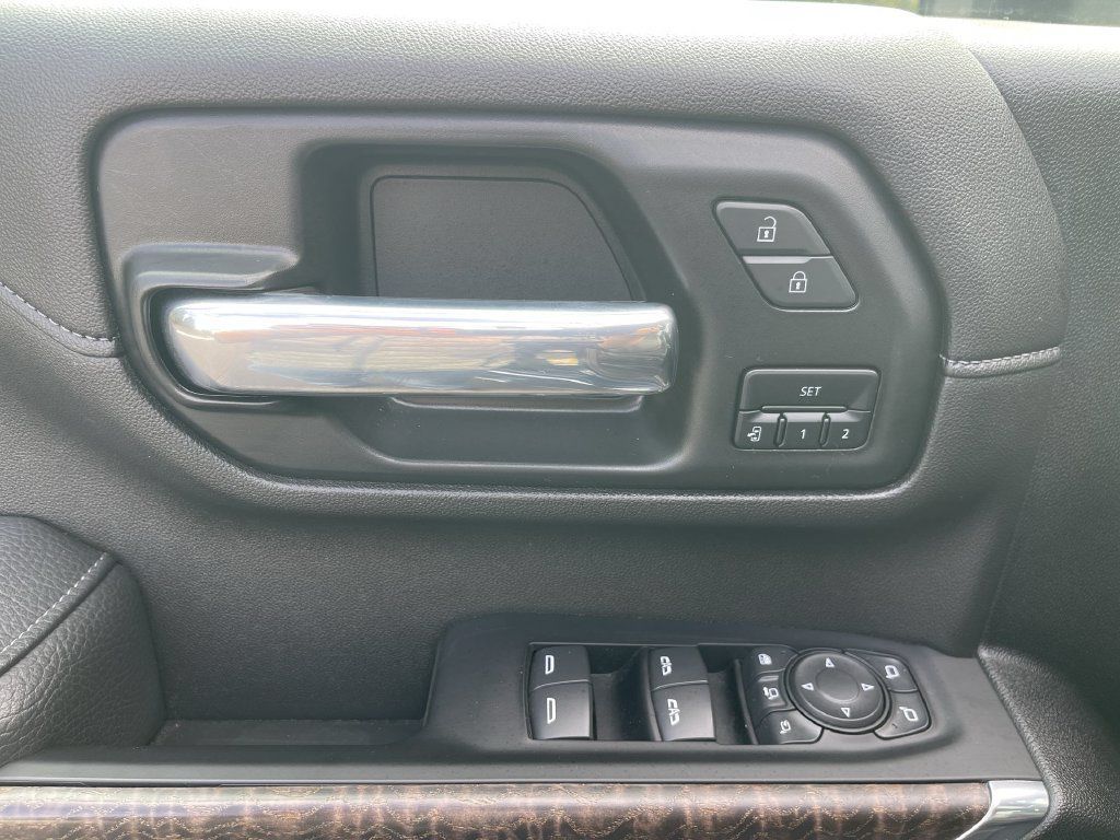 Used 2022 GMC Sierra 2500 Denali AWD/4WD image 23