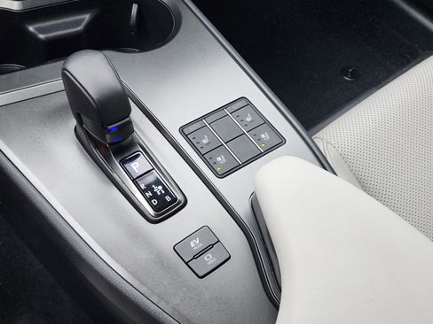 Used 2025 Lexus UX 300h FWD image 13