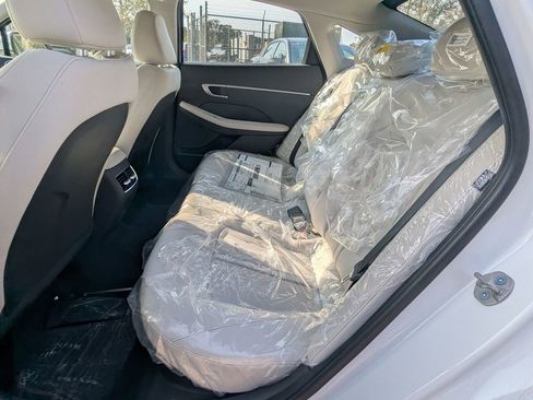 New 2025 Hyundai Sonata SEL image 12