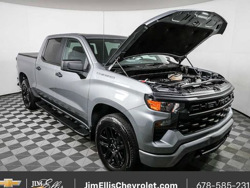 Certified 2025 Chevrolet Silverado 1500 Custom image 29