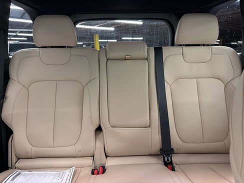 New 2026 Jeep Grand Cherokee Limited w/ Limited Altitude Package image 18