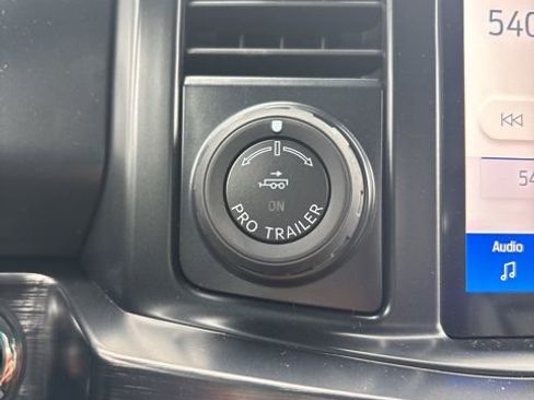 New 2026 Ford F350 Lariat w/ Black Appearance Package image 32