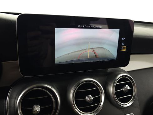 Used 2020 Mercedes-Benz GLC 300 4MATIC image 32