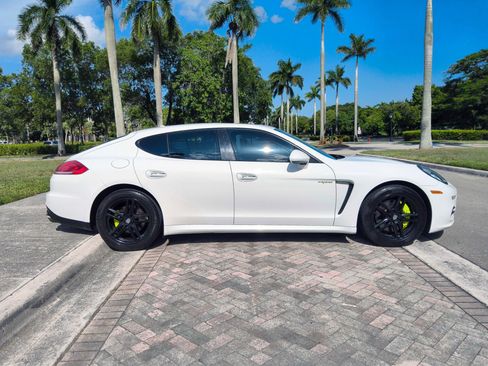 Used 2016 Porsche Panamera S RWD image 19