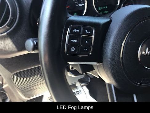 Used 2018 Jeep Wrangler Unlimited Sport AWD/4WD image 23