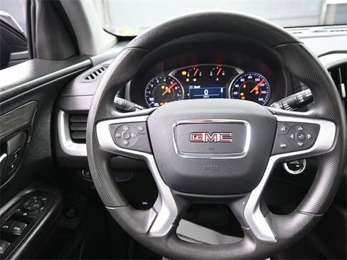 Used 2022 GMC Terrain SLE w/ Driver Convenience Package image 8