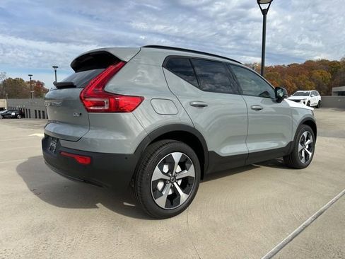 New 2026 Volvo XC40 B5 Plus w/ Protection Package Premier image 7