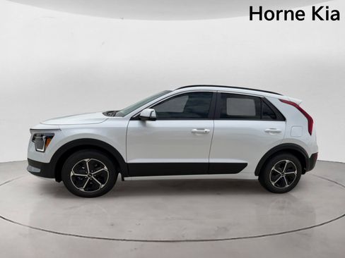 New 2026 Kia Niro EX FWD image 6