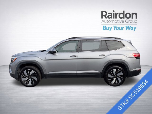 Used 2025 Volkswagen Atlas SE FWD image 4