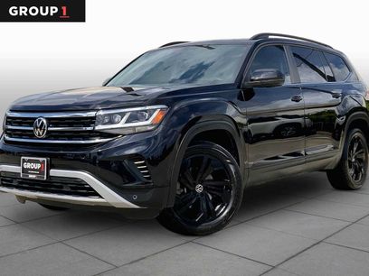 Used 2022 Volkswagen Atlas SE w/ Panoramic Sunroof Package