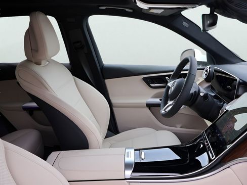 New 2026 Mercedes-Benz GLC 300 4MATIC image 10
