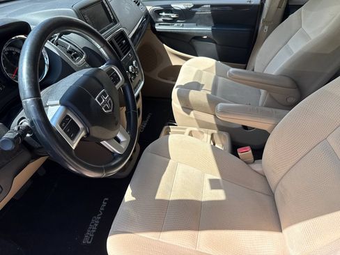 Used 2015 Dodge Grand Caravan SE w/ Quick Order Package 29E SE FWD image 18