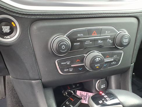 Used 2020 Dodge Charger SXT w/ Plus Group AWD/4WD image 25