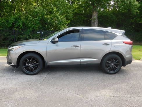 Used 2023 Acura RDX FWD w/ Technology Package image 2