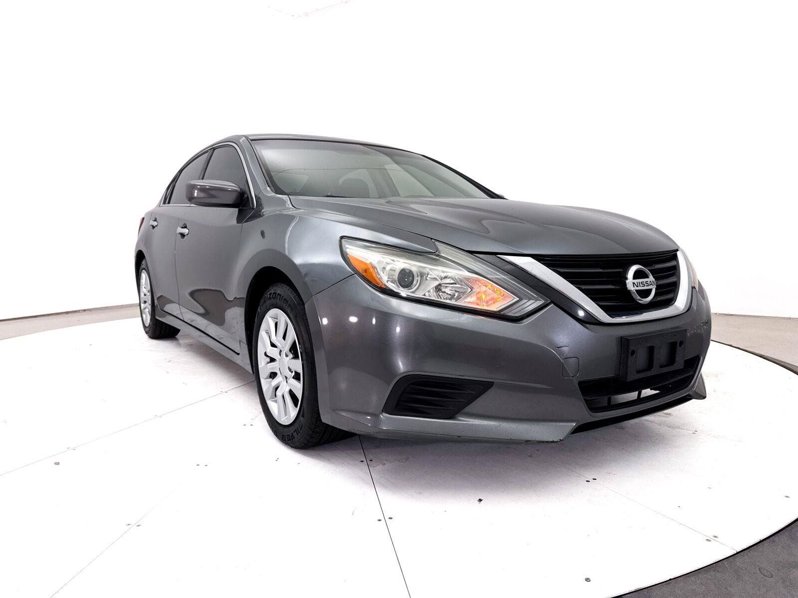 Used 2017 Nissan Altima 2.5 S w/ Power Driver Seat Package FWD image 1